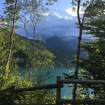 Feriehus Casa A Schiera Fronte Con Giardino Barcis