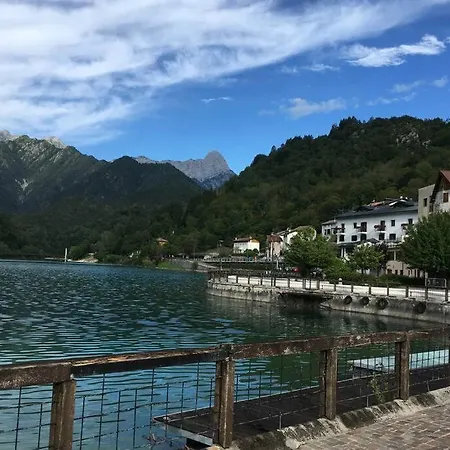 Casa A Schiera Fronte Con Giardino Barcis