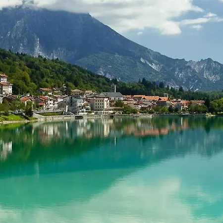 Casa A Schiera Fronte Con Giardino Holiday home Barcis