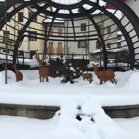 Dom wakacyjny Casa A Schiera Fronte Con Giardino *